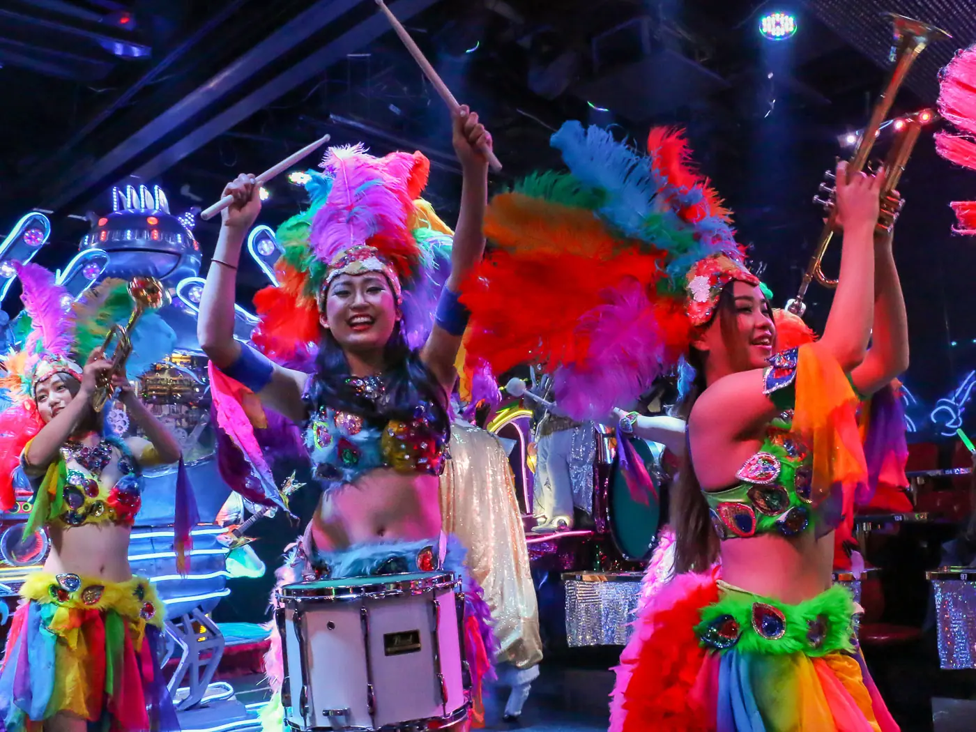 Dancing girls and a cabaret atmosphere at the Robot Restaurant