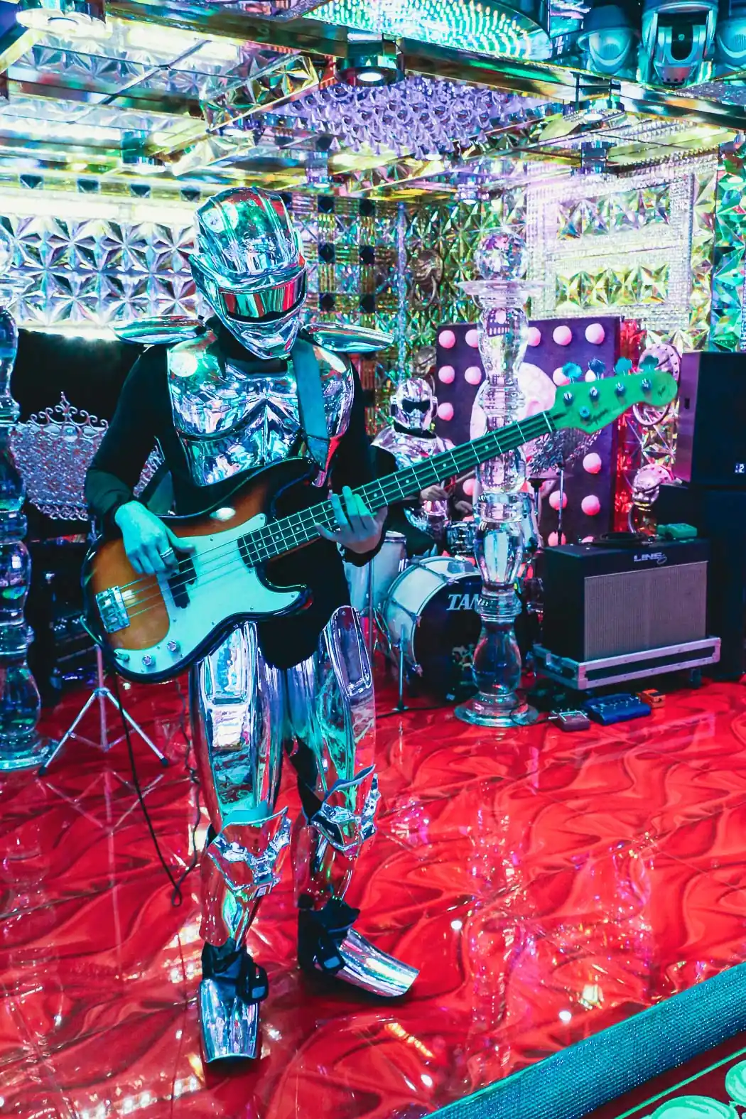 Robot Restaurant show robot band guitarist and drummer