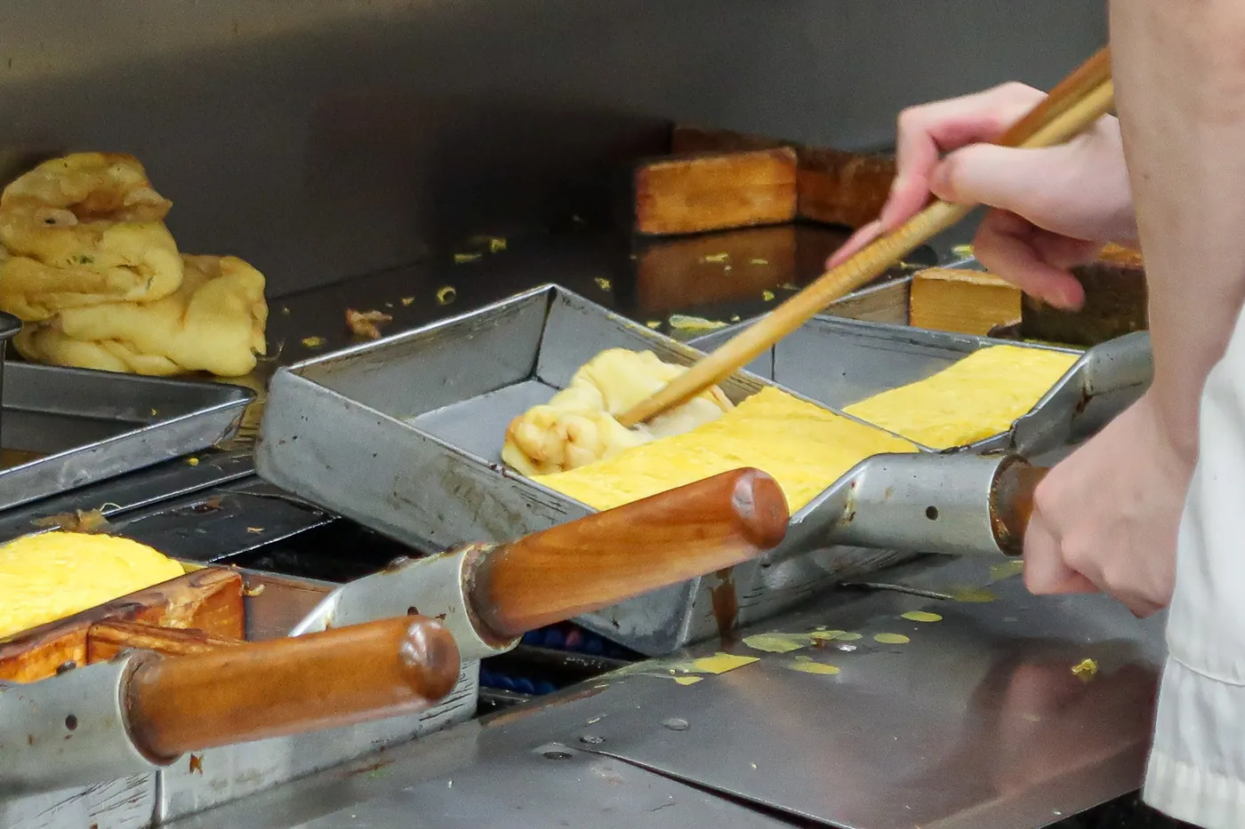 Tamagoyaki being cooked at a long-established Tsukiji shop